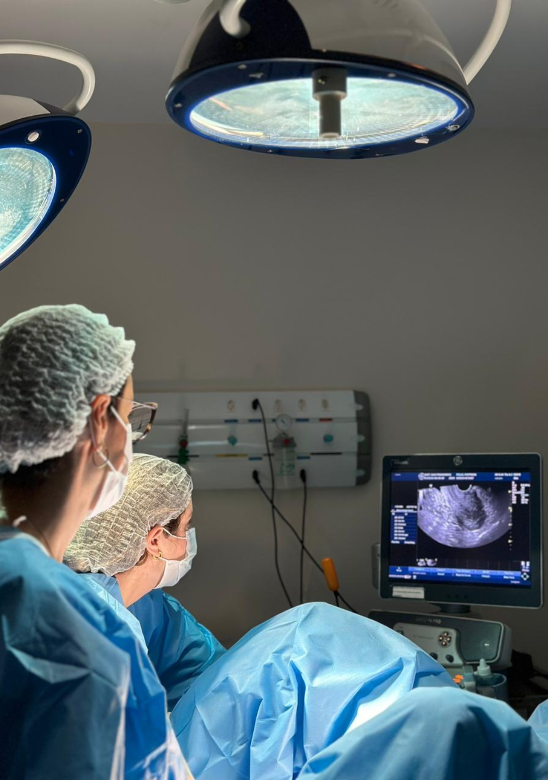 Foto 1 do carrossel da página de Cirurgias da Dra. Marianne Costa.