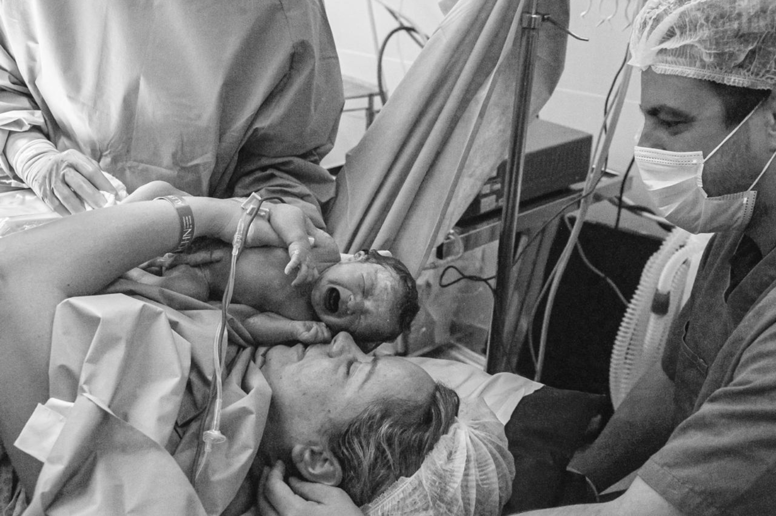 Foto 6 do carrossel horizontal da página de Pré-natal e Parto da Dra. Marianne Costa.